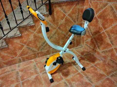 bicicleta estatica ultrasport f bike 200b detalle