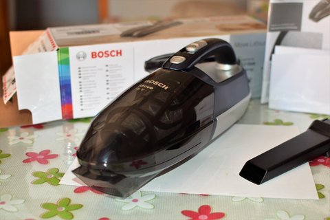 aspiradora de mano bosch bhn2140l move lithium detalle