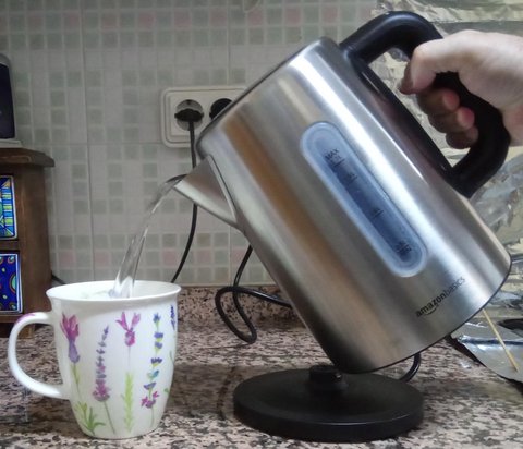 calentador de leche amazonbasics detalle