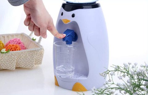 dispensador de agua cute penguin detalle