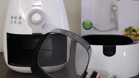 freidora sin aceite philips air fryer hd9216 80 detalle
