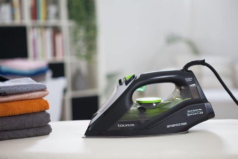 plancha de vapor taurus geyser eco 3000 detalle