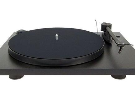 pro ject essential ii