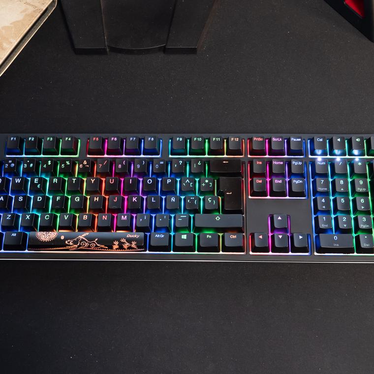 ducky one 2 rgb