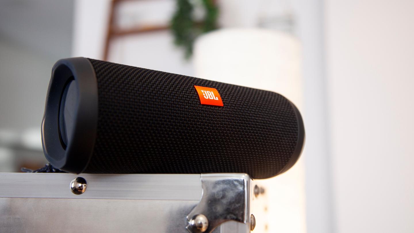 jbl flip 4