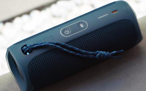 jbl flip 5 conectores
