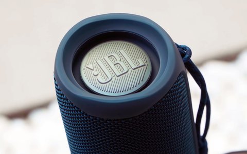 jbl flip 5 radiador pasivo detalle