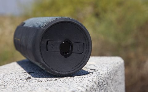 ue megaboom tapa inferior conexiones