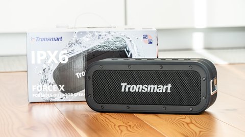 analizamos el tronsmart force x, un altavoz bluetooth robusto con un sonido impresionante