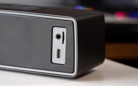 tronsmart studio conexiones