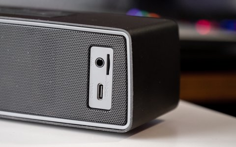 tronsmart studio conexiones