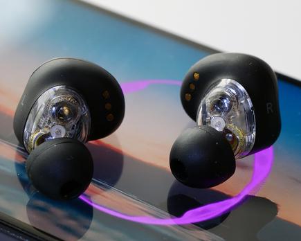 como emparejar soundpeats truengine se