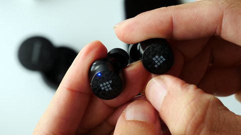 como emparejar tronsmart spunky pro