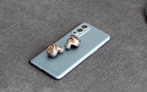 creative outlier pro audio
