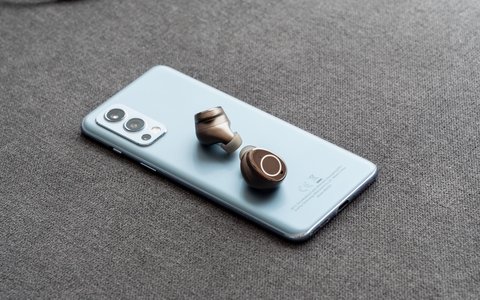 creative outlier pro botones