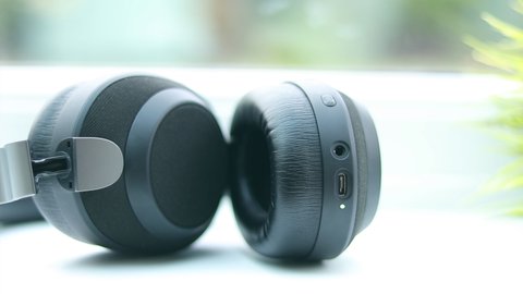jabra elite 85h usbc botones
