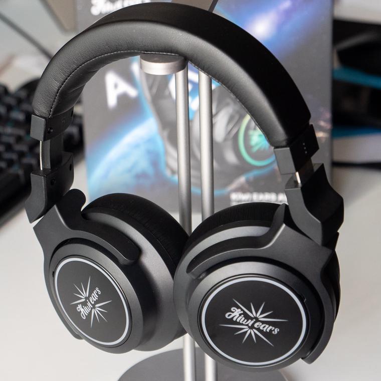kiwi ears aventus