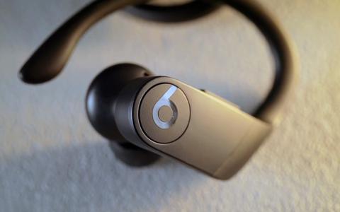 powerbeats pro boton