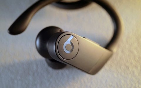 powerbeats pro boton