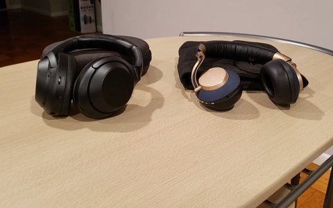 bowers wilkins px vs sony wh 1000xm3
