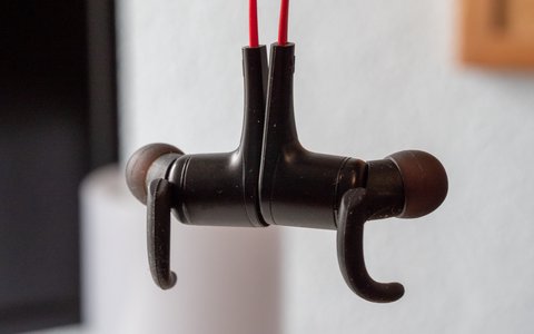 auriculares soundpeats magneticos