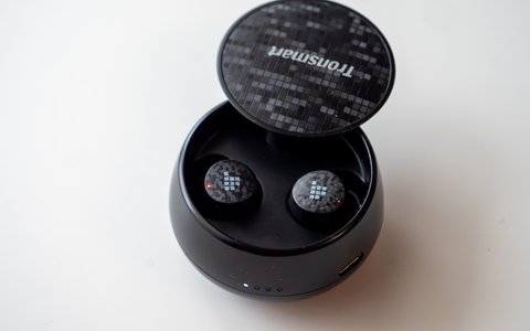 tronsmart spunky pro caja