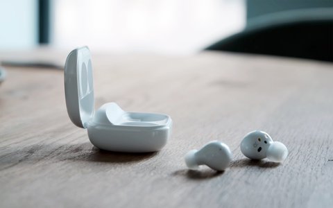 samsung galaxy buds 2
