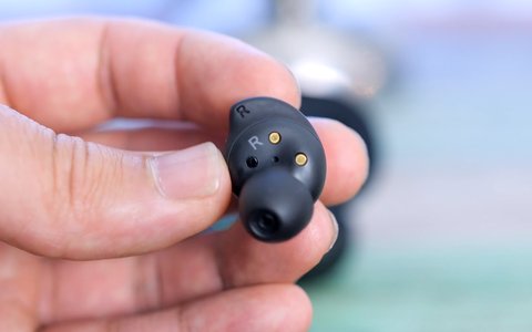 samsung galaxy buds ergonomia