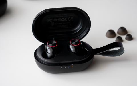 tronsmart spunky beat tws luces caja