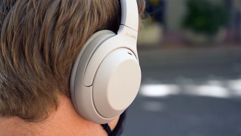¿ ayudan los auriculares con cancelación de ruido a proteger los oídos?