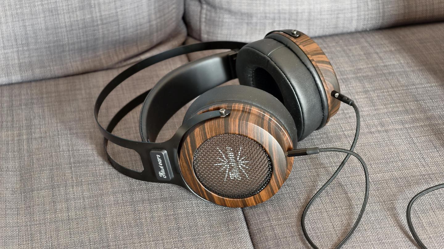 kiwi ears altruva