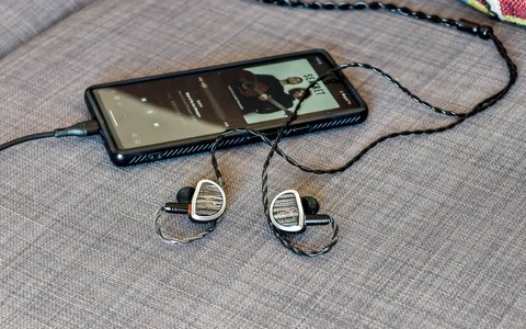 kiwi ears aether featured