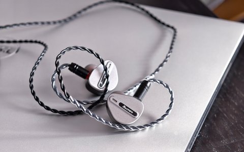 kiwi ears airoso sonido