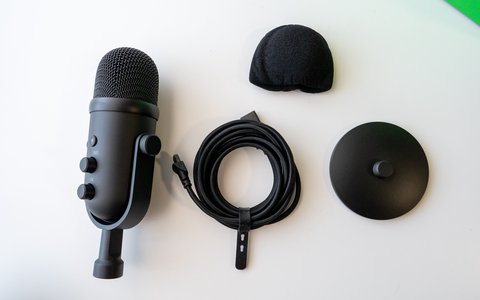 razer seiren v2 pro accesorios