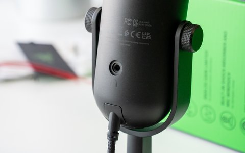 razer seiren v2 pro parte trasera