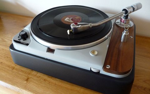 tocadiscos retro thorens td 124