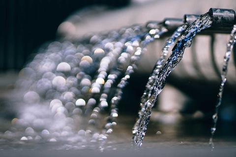 por que agua estropea aparatos electronicos