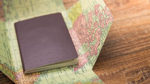 ¿ en qué consiste la tarjeta roja en españa?