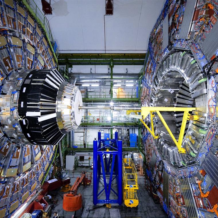 colisionador hadrones necesita nueva base de datos para experimentos que utilizan petabytes de informacion