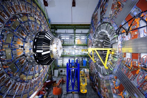 colisionador hadrones necesita nueva base de datos para experimentos que utilizan petabytes de informacion