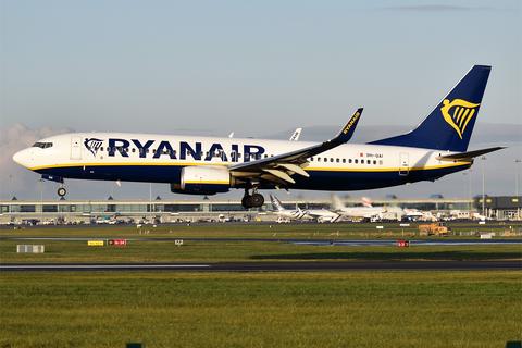 pasajero casi succionado ventanilla avion ryanair