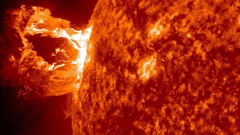 tormenta solar golpeará la tierra mañana