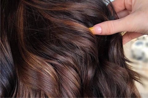 cabello marron cholocate