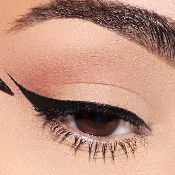 eyeliner