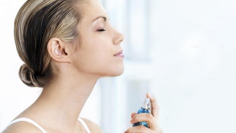 los fijadores de maquillaje ¿ realmente funcionan? estos son los mejores