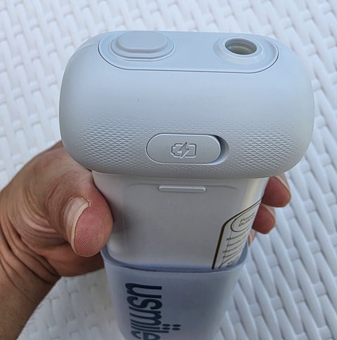 Base e indicador de carga del usmile C10