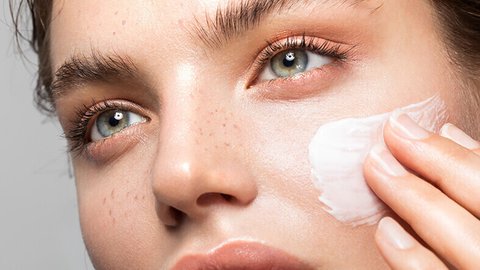 maquillaje con proteccion