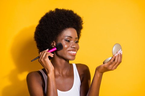maquillaje con proteccion