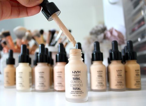 base de maquillaje total control drop de nyx