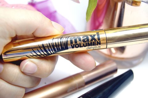 mascara maxi volume mercadona